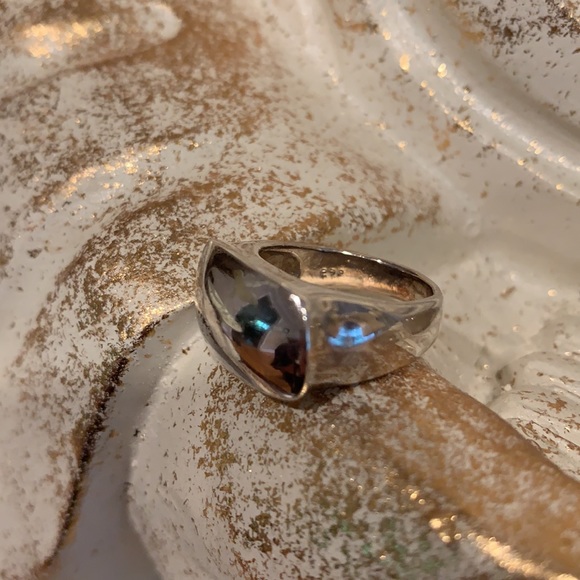 Sterling Silver Ring - Picture 4 of 10